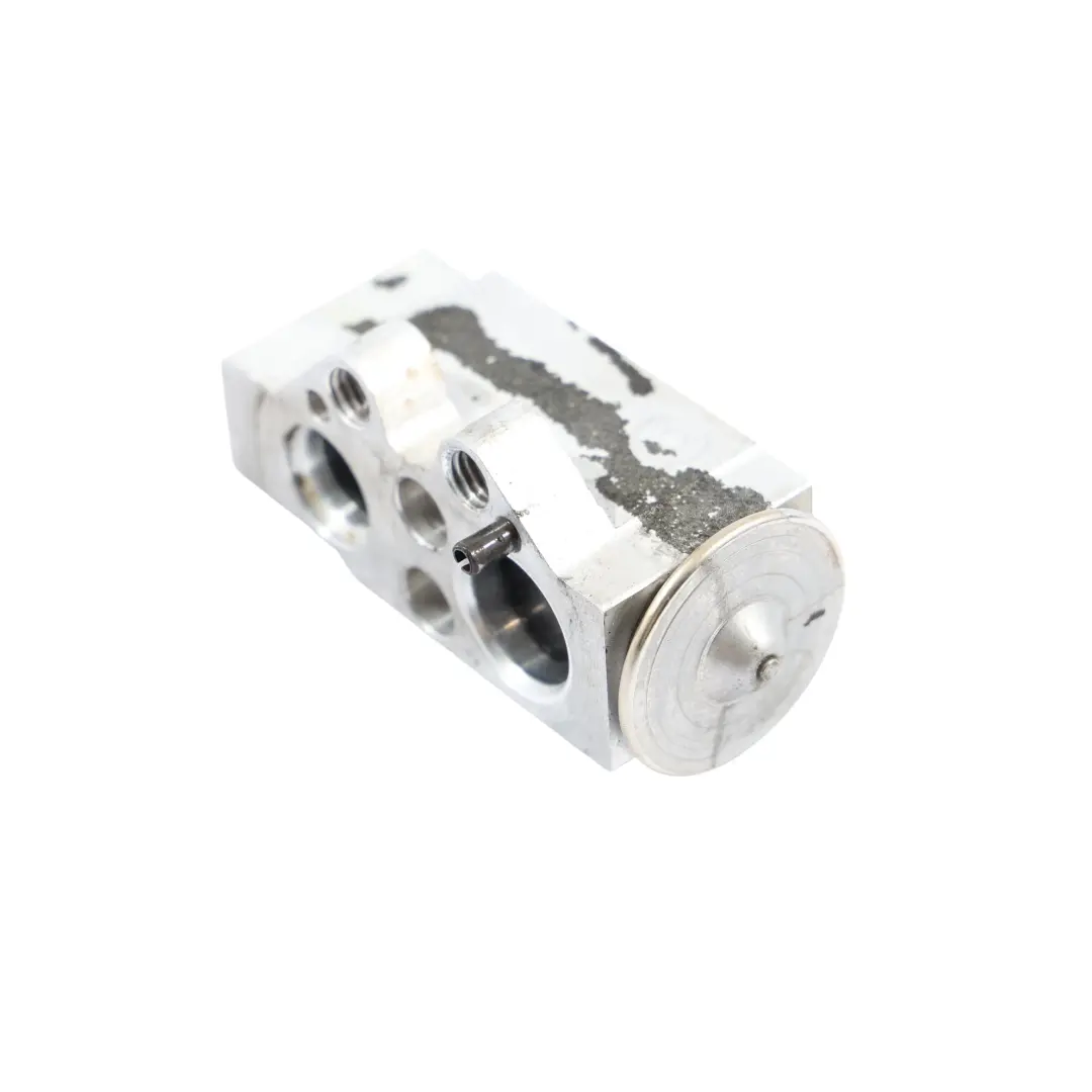 A/C Air Condition Expansion Valve to Audi A1 8X 1.4 TFSI with Part number 6C0820679 Audi A1 8X 1.4 TFSI A/C Air Condition Expansion Valve - SKU 6C0820679 - Part number 6C0820679