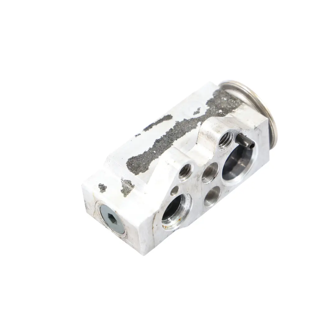 A/C Air Condition Expansion Valve to Audi A1 8X 1.4 TFSI with Part number 6C0820679 Audi A1 8X 1.4 TFSI A/C Air Condition Expansion Valve - SKU 6C0820679 - Part number 6C0820679