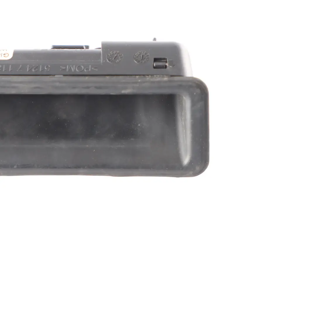 Maniglia a Pulsante del Portellone Bagagliaio per BMW E60 E70 E82 E90 con numero di parte 7118158 BMW E60 E70 E82 E90 Maniglia a Pulsante del Portellone Bagagliaio - SKU 7118158 - Numero di parte 7118158