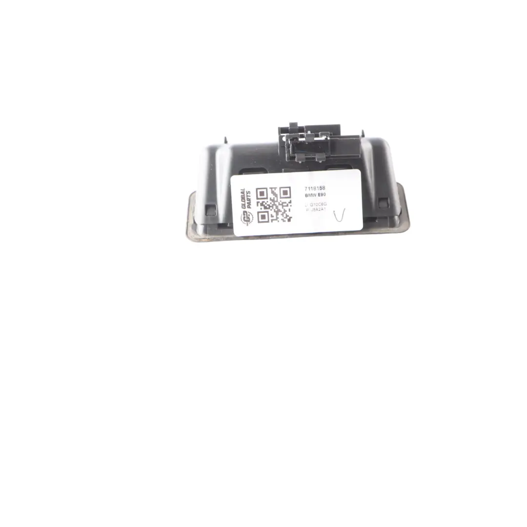 Bouton Hayon BMW E60 X5 E70 X6 E71 E82 E90 E91 E92 - SKU 7118158 - Numéro de pièce 7118158
