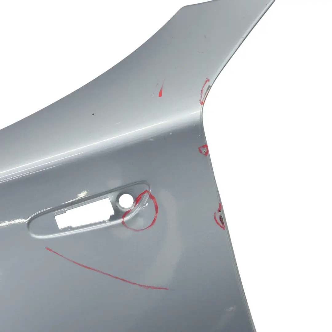 Panel Lateral BMW E81 E87 Guardabarros Delantero Izquierdo Quarzblau Blue - A18 para con número de pieza 7133227 Panel Lateral BMW E81 E87 Guardabarros Delantero Izquierdo Quarzblau Blue - A18 - SKU 7133227-QB2 - Número de pieza 7133227