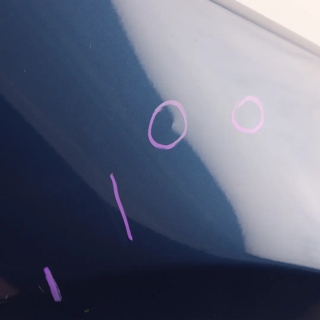 Błotnik Prawy Przód Le Mans Blau Niebieski Metalik - 381 do BMW E90 o numerze 7135680 BMW E90 Błotnik Prawy Przód Le Mans Blau Niebieski Metalik - 381 - SKU 7135680-LMB - Numer Części 7135680