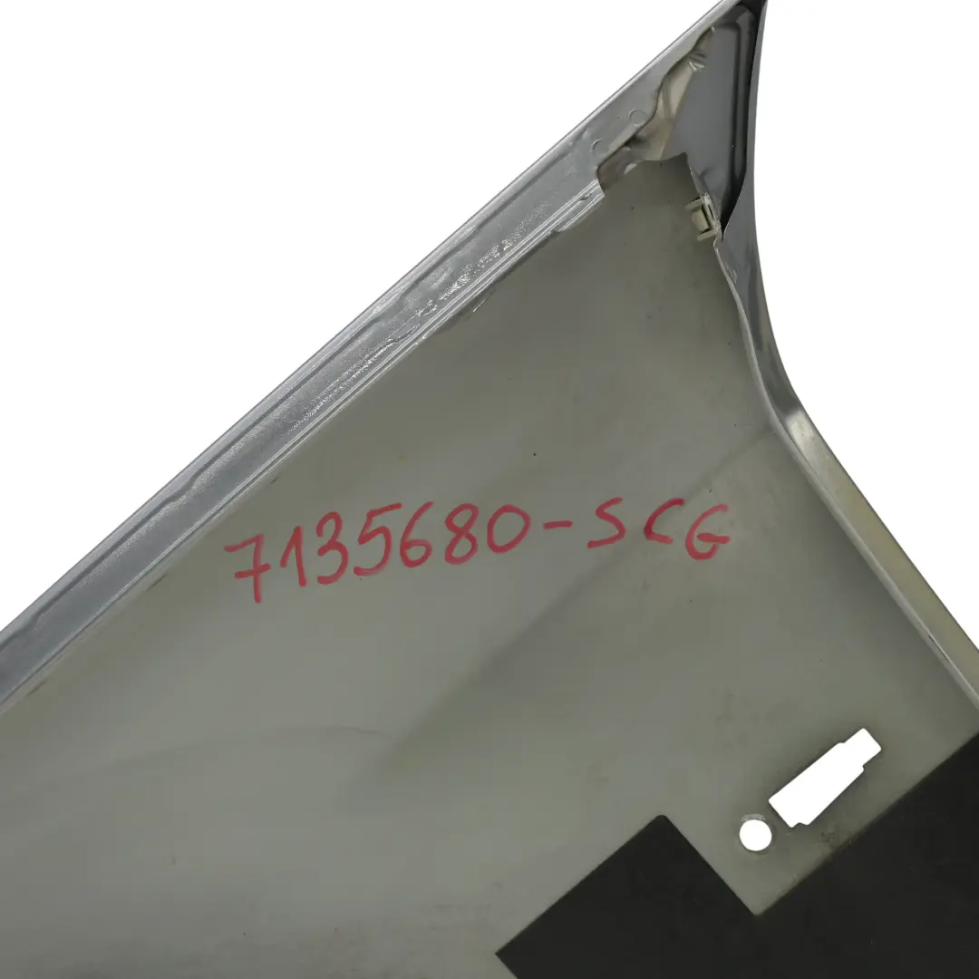 Błotnik Prawy Przedni Spacegrau Szary Metalik - A52 do BMW E90 E91 o numerze 7135680 BMW E90 E91 Błotnik Prawy Przedni Spacegrau Szary Metalik - A52 - SKU 7135680-SCG - Numer Części 7135680