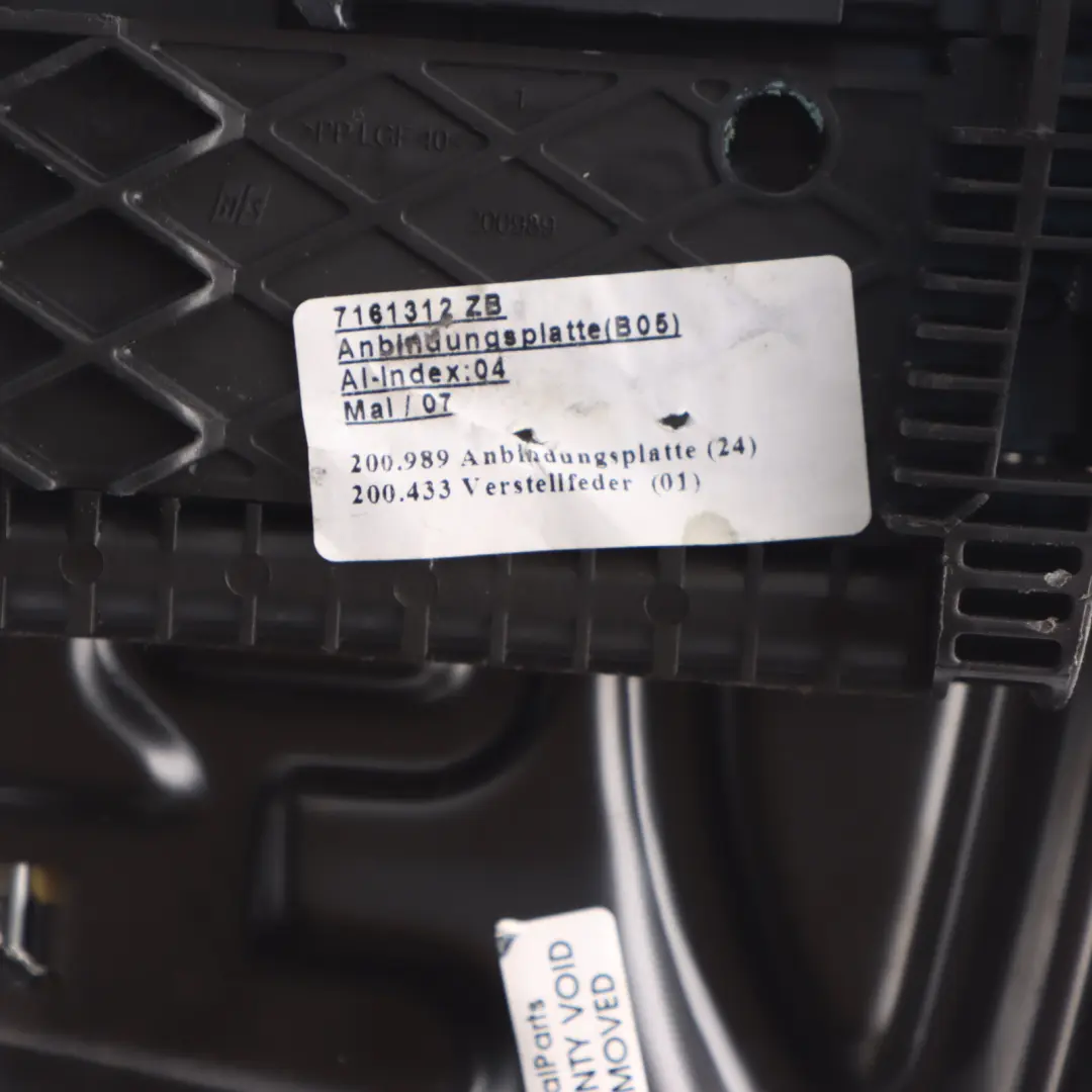 Front Seat Thigh Support Carrier Leather Boston Black to BMW 1 E87 Sports with Part number 7139695 BMW 1 E87 Sports Front Seat Thigh Support Carrier Leather Boston Black - SKU 7139695 - Part number 7139695