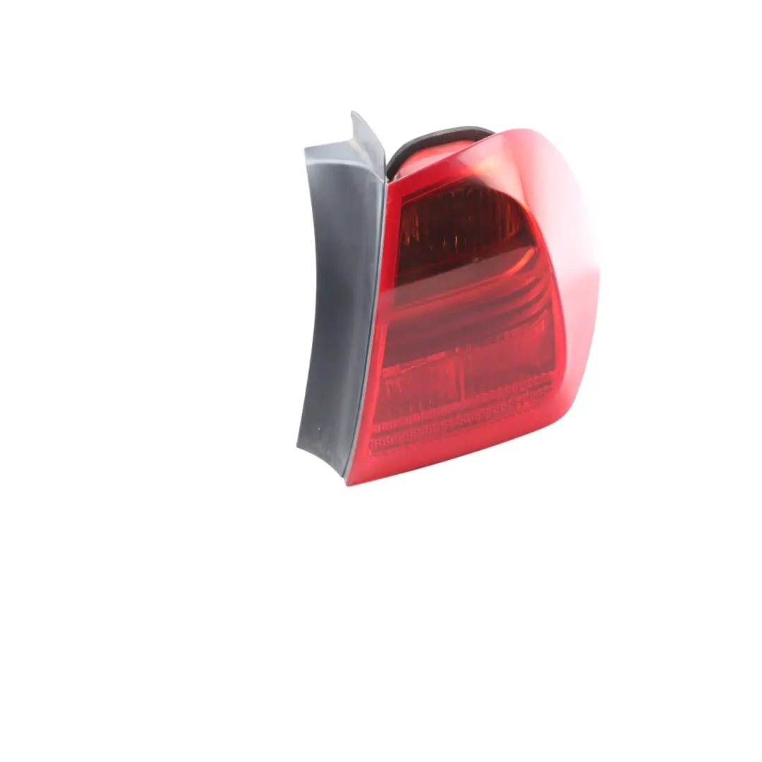 Piloto trasero BMW E91 Touring Luz lateral derecha O/S para con número de pieza 7160062 Piloto trasero BMW E91 Touring Luz lateral derecha O/S - SKU 7160062-2 - Número de pieza 7160062