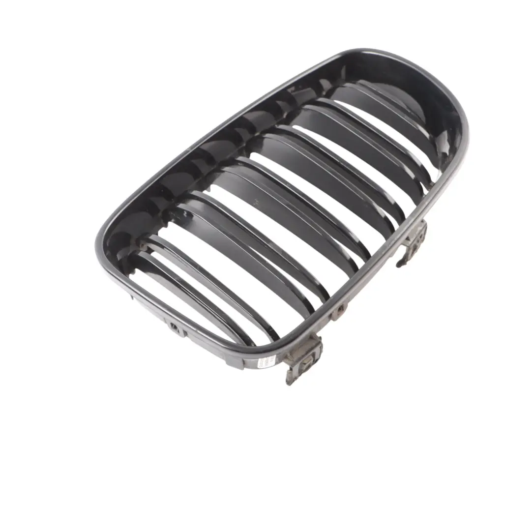 Grille Chrome Frame Left Right N/O/S Set 7166439 to BMW E81 E82 E87 LCI E88 with Part number 7166440 BMW E81 E82 E87 LCI E88 Grille Chrome Frame Left Right N/O/S Set 7166439 - SKU 7166440-1 - Part number 7166440