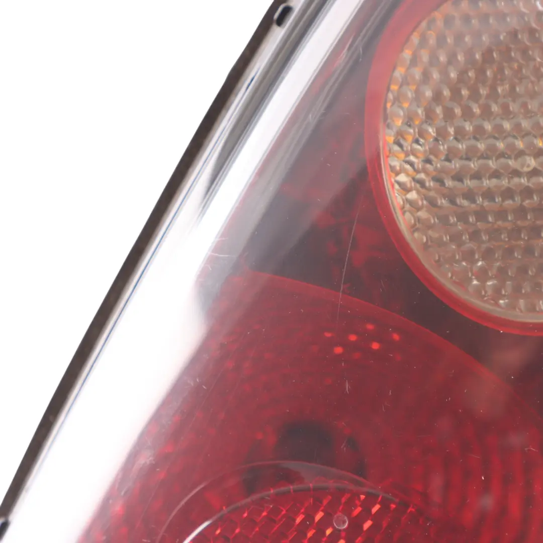 Heckleuchte Lampe Hinten Links Blinker Weiss für MINI Cooper R50 R52 R53 mit Teilenummer 7166957 MINI Cooper R50 R52 R53 Heckleuchte Lampe Hinten Links Blinker Weiss - SKU 7166957 - Teilenummer 7166957