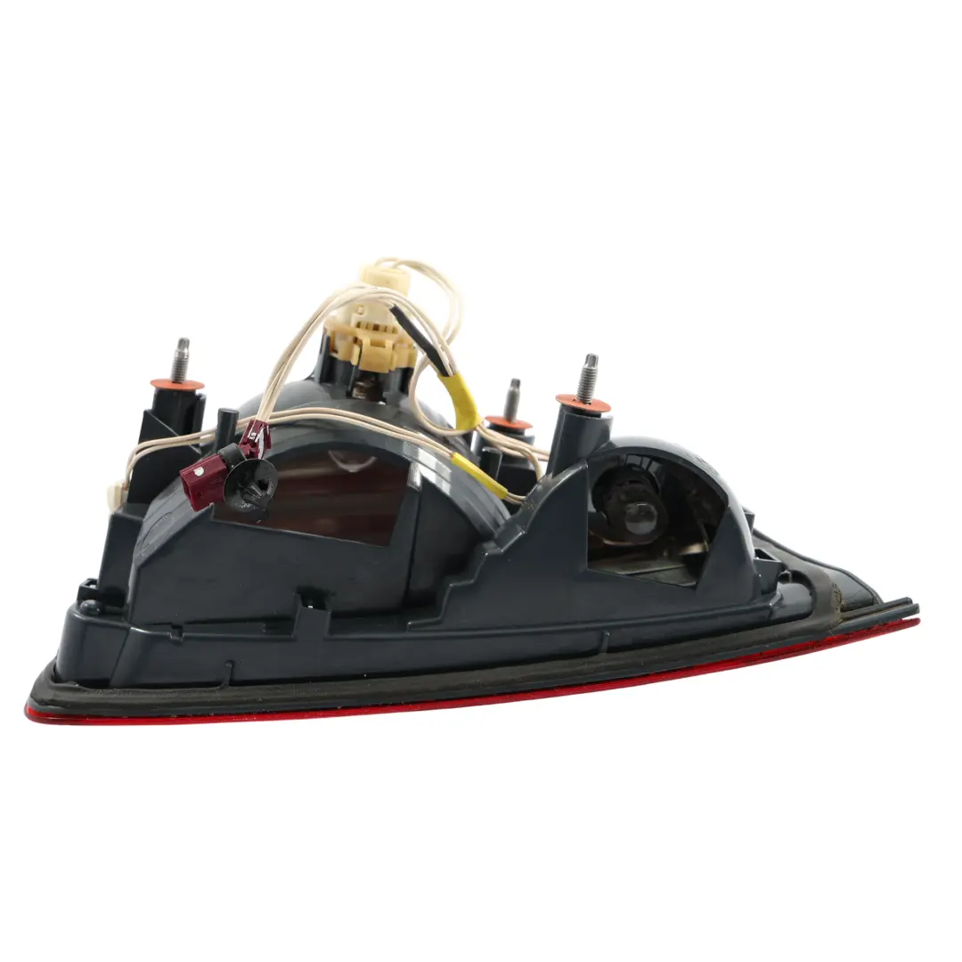 Feu Arrière Droit De Coffre Pour Feu De Hayon pour BMW F11 à propos du numéro de pièce 7203228 BMW F11 Feu Arrière Droit De Coffre Pour Feu De Hayon - SKU 7203228-1 - Numéro de pièce 7203228