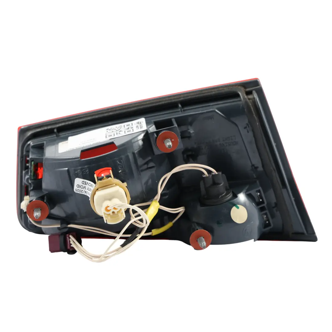 Feu Arrière Droit De Coffre Pour Feu De Hayon pour BMW F11 à propos du numéro de pièce 7203228 BMW F11 Feu Arrière Droit De Coffre Pour Feu De Hayon - SKU 7203228-1 - Numéro de pièce 7203228