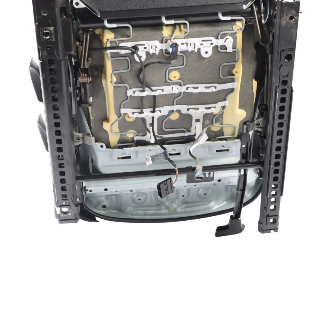 Front Left N/S Interior Leather Beige to BMW Z4 E89 Roadster Seat with Part number 7213913 BMW Z4 E89 Roadster Seat Front Left N/S Interior Leather Beige - SKU 7213913-1 - Part number 7213913