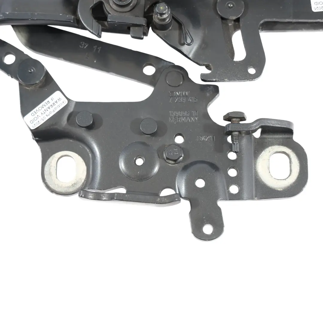 Capó Delantero Bisagra Izquierda Azul Medianoche - B38 para BMW F20 F30 con número de pieza 7239415 BMW F20 F30 Capó Delantero Bisagra Izquierda Azul Medianoche - B38 - SKU 7239415-MBM - Número de pieza 7239415