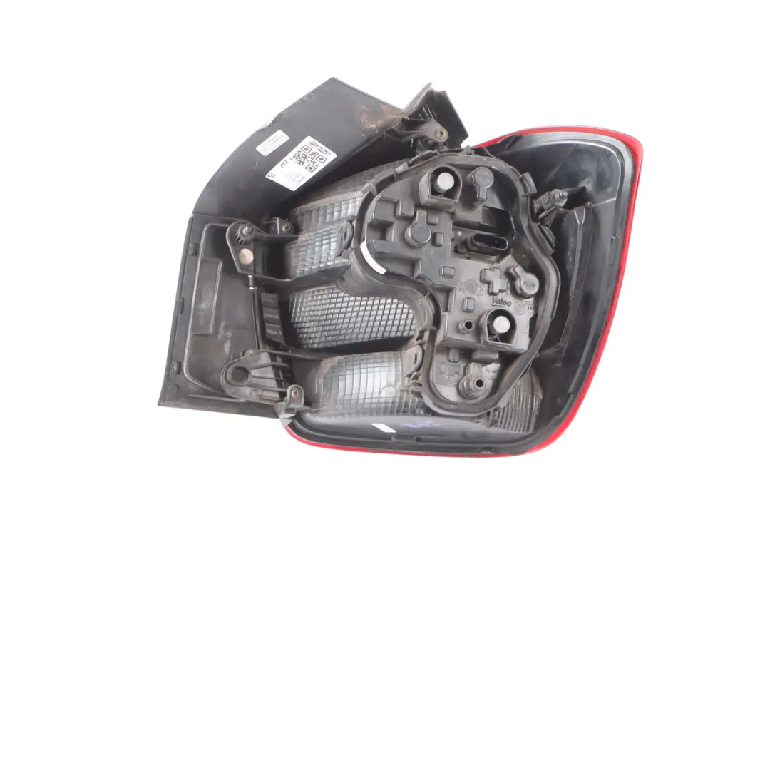 Lampa Lewa Tylna Tył do BMW F20 F21 o numerze 7241543 BMW F20 F21 Lampa Lewa Tylna Tył - SKU 7241543-1 - Numer Części 7241543