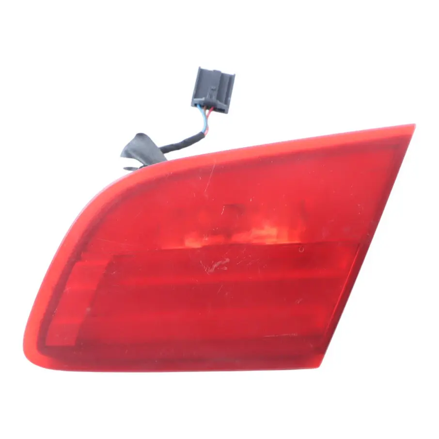 BMW E93 LCI Lampa W Klape Bagażnika Tylna Prawy Tył - SKU 7252784-1 - Numer Części 7252784