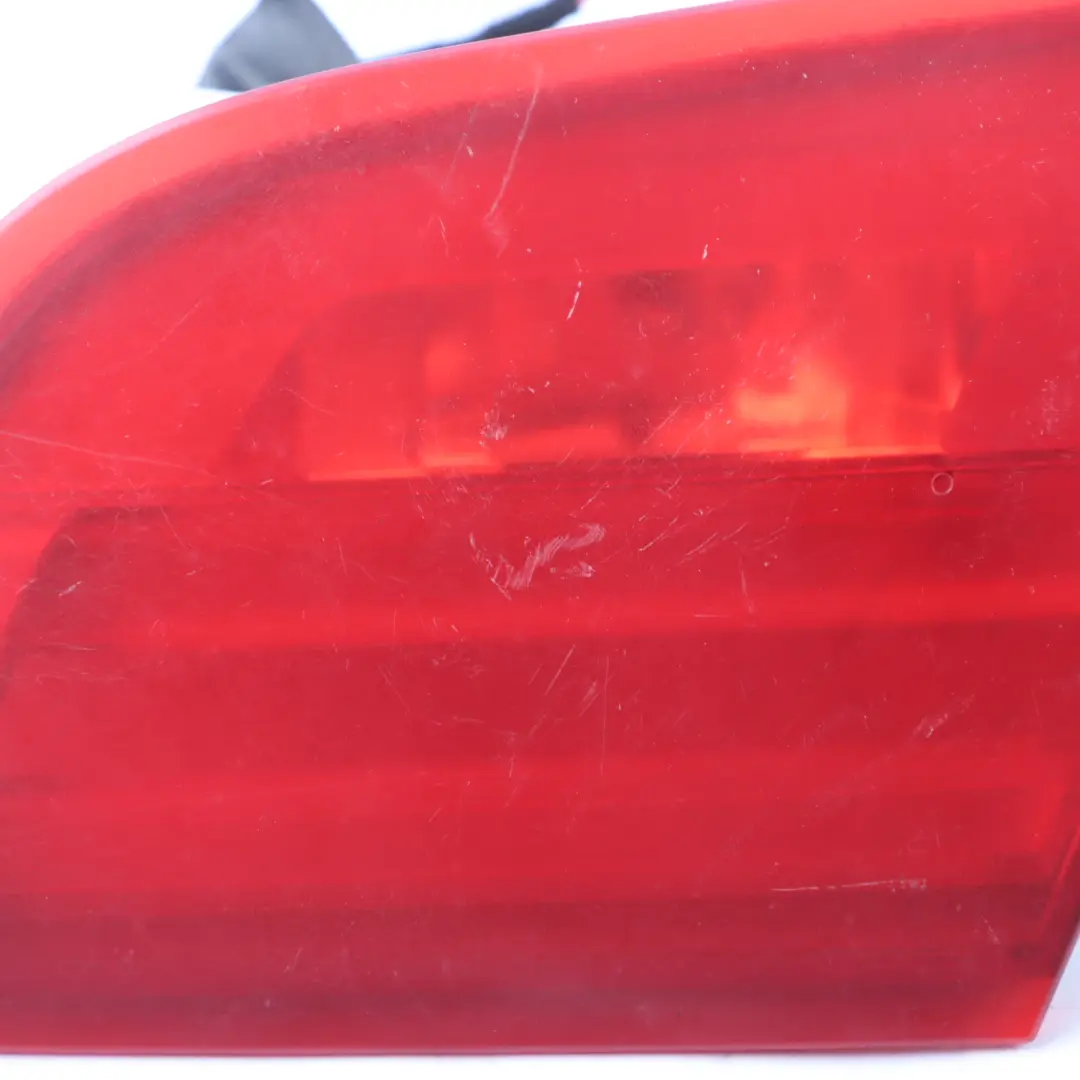 Luce Nel Cofano Bagagliaio Luce Portellone Posteriore Destro per BMW E93 LCI con numero di parte 7252784 BMW E93 LCI Luce Nel Cofano Bagagliaio Luce Portellone Posteriore Destro - SKU 7252784-1 - Numero di parte 7252784