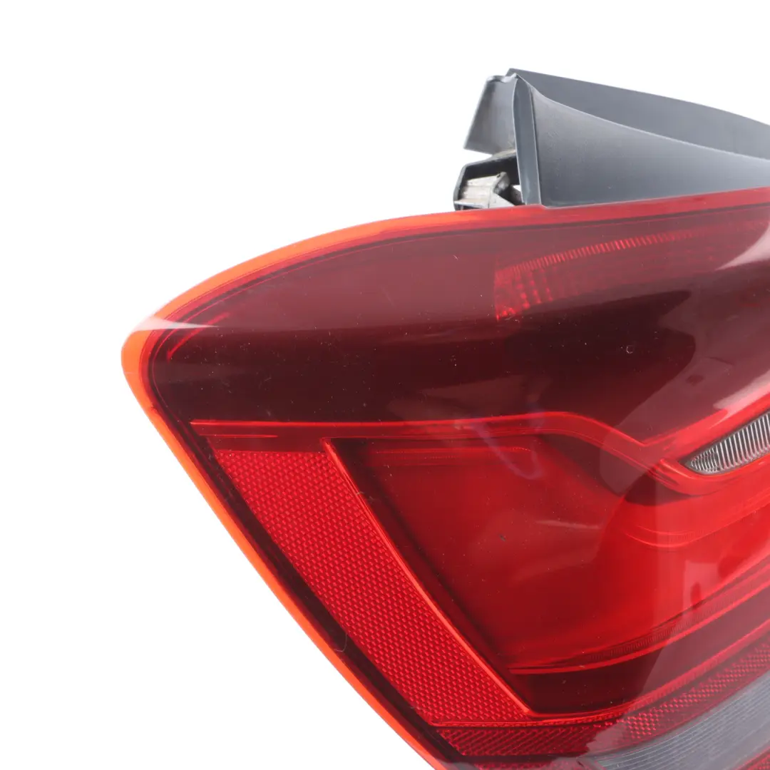 Fanale posteriore BMW F20 F21 bianco Indicatore di direzione sinistro per con numero di parte 7270097 Fanale posteriore BMW F20 F21 bianco Indicatore di direzione sinistro - SKU 7270097-DEPO - Numero di parte 7270097