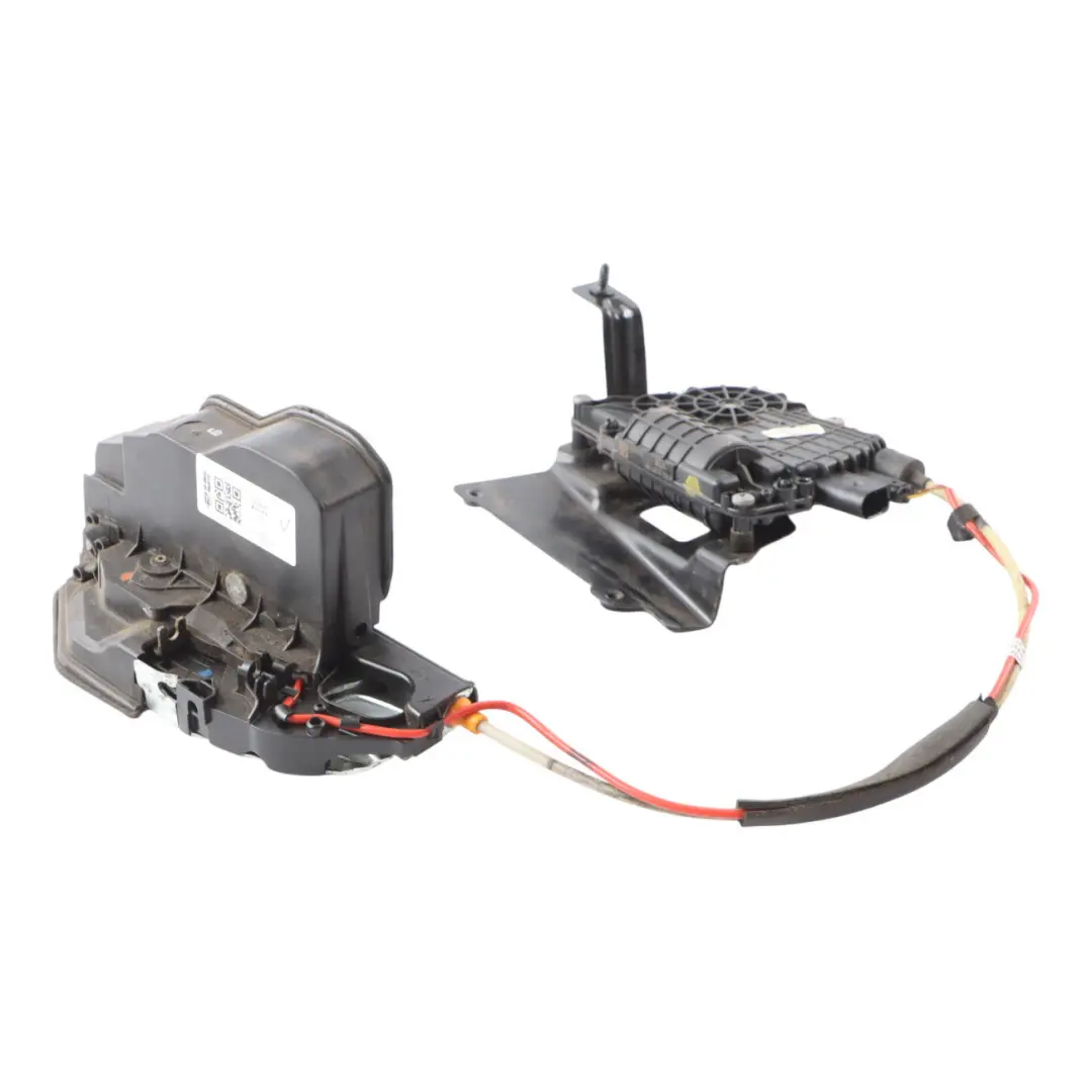 Door Lock Latch Front Right O/S Soft Close Door Lock Catch to BMW F06 with Part number 7276320 BMW F06 Door Lock Latch Front Right O/S Soft Close Door Lock Catch - SKU RHD-7276320 - Part number 7276320