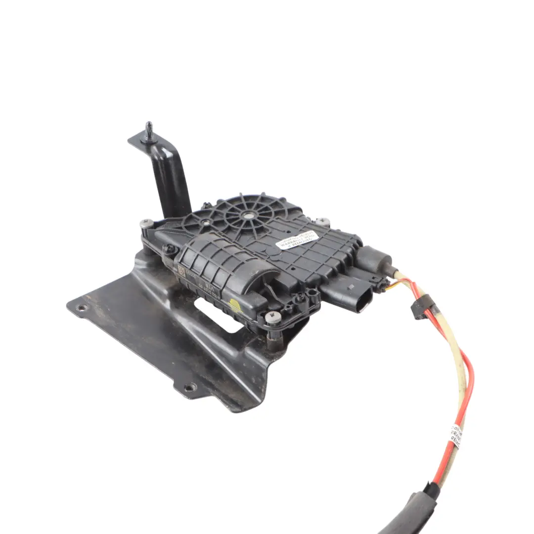 Door Lock Latch Front Right O/S Soft Close Door Lock Catch to BMW F06 with Part number 7276320 BMW F06 Door Lock Latch Front Right O/S Soft Close Door Lock Catch - SKU RHD-7276320 - Part number 7276320