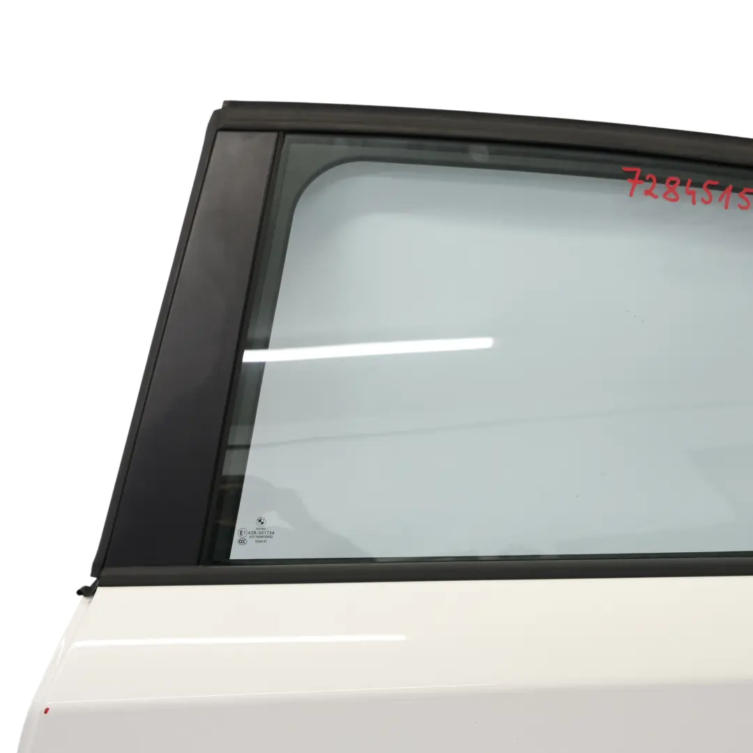 Puerta Trasera Izquierda Alpinweiss 3 Alpine White - 300 para BMW F20 con número de pieza 7284515 BMW F20 Puerta Trasera Izquierda Alpinweiss 3 Alpine White - 300 - SKU 7284515-AW2 - Número de pieza 7284515