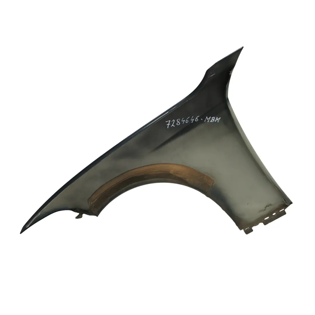 Błotnik Przedni Prawy Midnight Blue Niebieski Metalik - B38 do BMW F20 F22 o numerze 7284646 BMW F20 F22 Błotnik Przedni Prawy Midnight Blue Niebieski Metalik - B38 - SKU 7284646-MBM - Numer Części 7284646