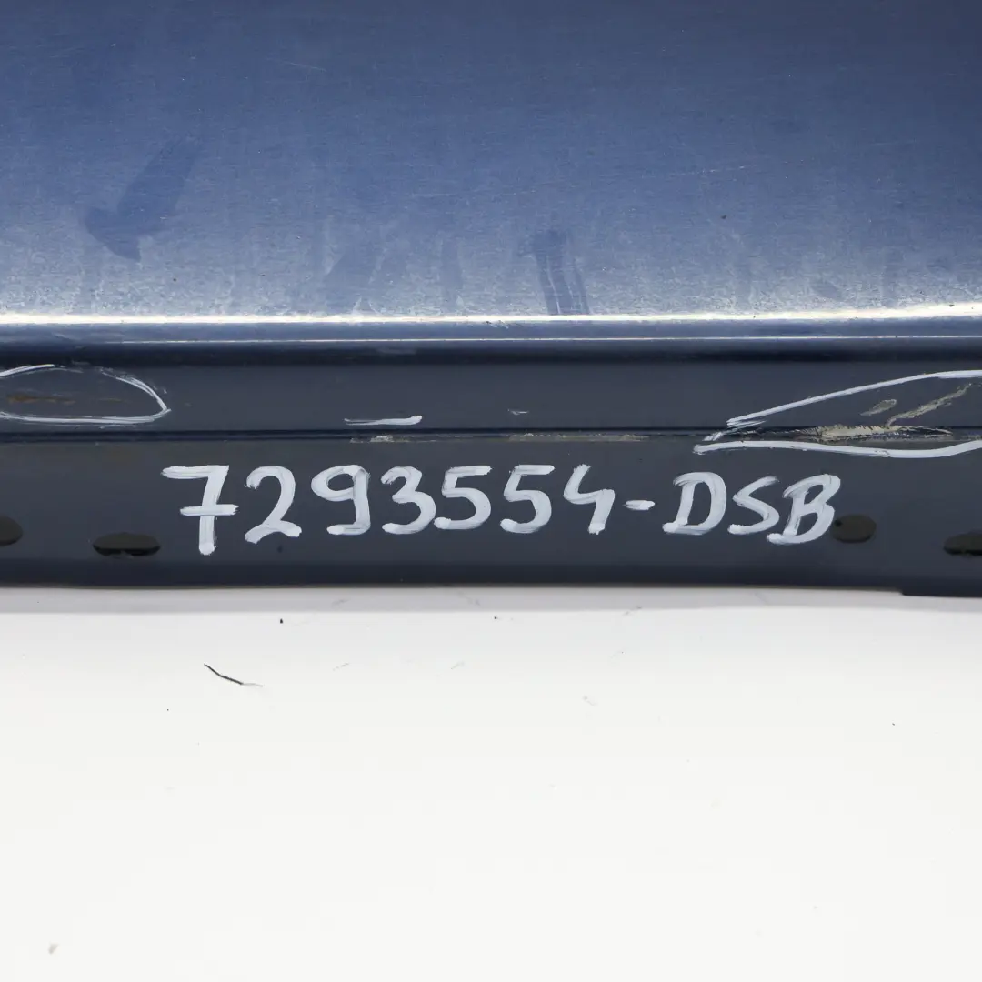 Faldón lateral Sill Strip Derecha Tiefseeblau Metallic - A76 para BMW F20 con número de pieza 7293554 BMW F20 Faldón lateral Sill Strip Derecha Tiefseeblau Metallic - A76 - SKU 7293554-DSB - Número de pieza 7293554