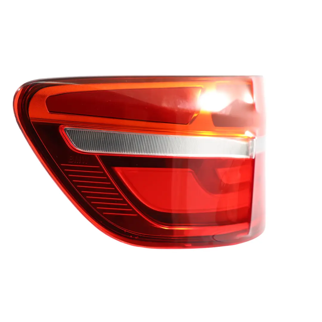 Feu Arrière Latéral Gauche pour BMW X6 E71 à propos du numéro de pièce 7295001 BMW X6 E71 Feu Arrière Latéral Gauche - SKU 7295001-1 - Numéro de pièce 7295001