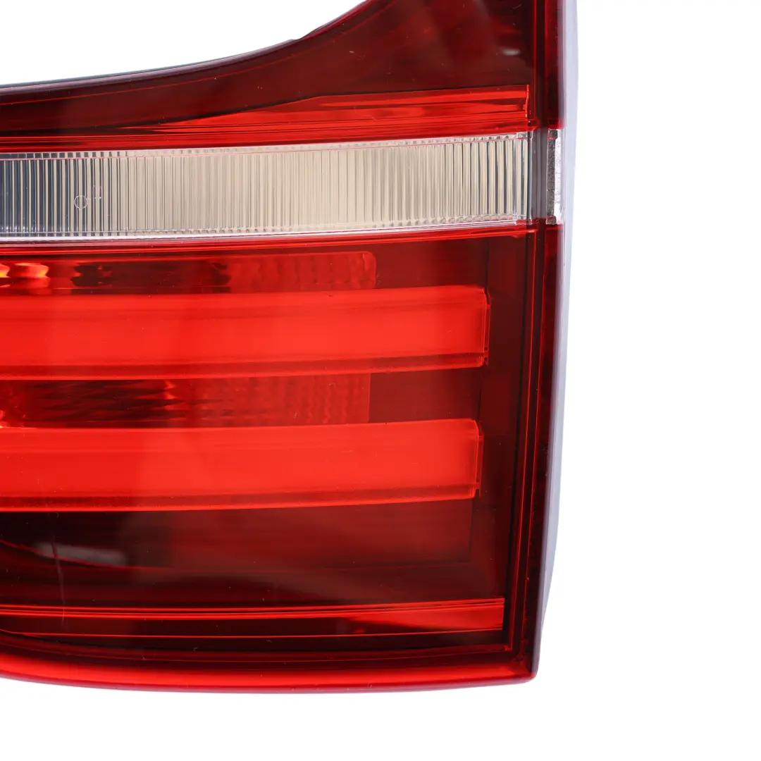 Feu Arrière Dans Couvercle Coffre Droit 7179988 pour BMW X6 E71 E72 à propos du numéro de pièce 7295006 BMW X6 E71 E72 Feu Arrière Dans Couvercle Coffre Droit 7179988 - SKU 7295006 - Numéro de pièce 7295006