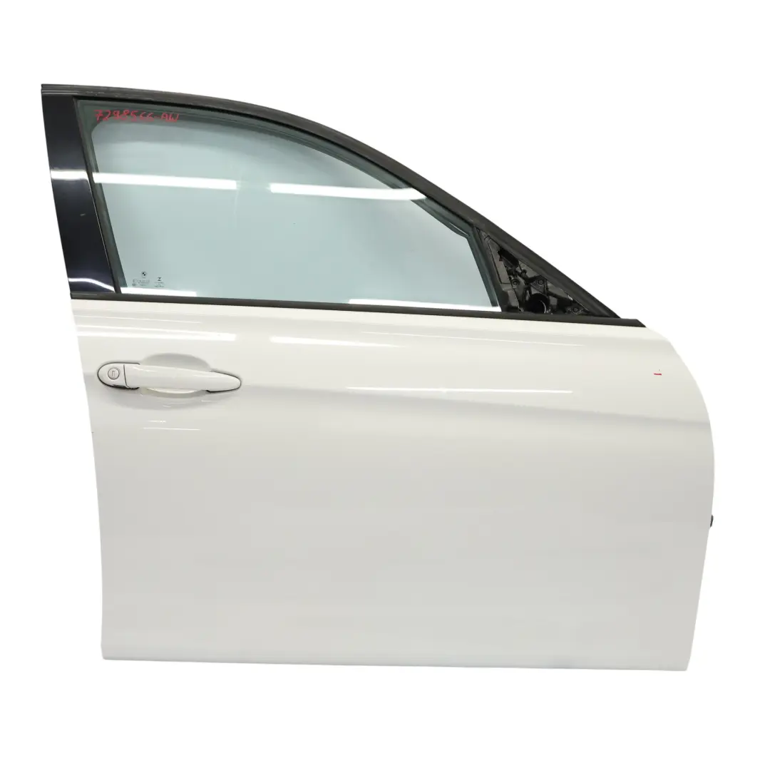 Puerta Delantera Derecha Alpinweiss Blanco Alpino 3 - 300 para BMW F30 F31 con número de pieza 7298566 BMW F30 F31 Puerta Delantera Derecha Alpinweiss Blanco Alpino 3 - 300 - SKU 7298566-AW - Número de pieza 7298566