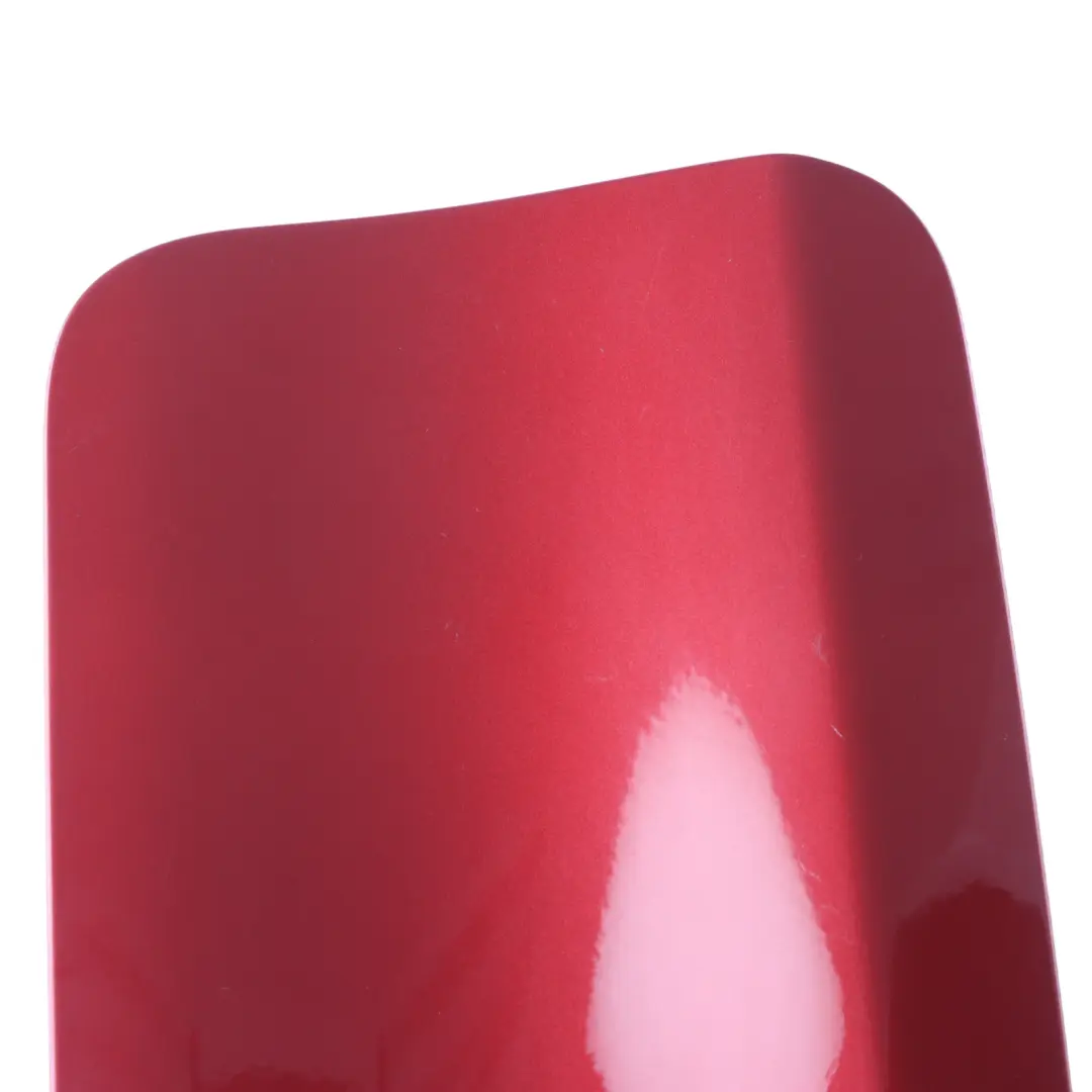 Tapa Combustible Rojo Flamenco Brillante C06 para BMW F46 con número de pieza 7332407 BMW F46 Tapa Combustible Rojo Flamenco Brillante C06 - SKU 7332407-FLR - Número de pieza 7332407