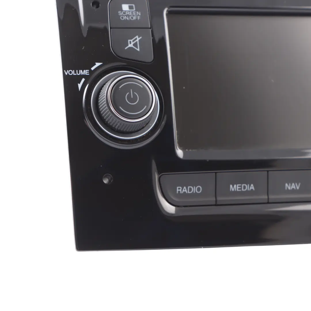 Citroen Relay III Stereo Radio Head Unit to with Part number 7357588720 Citroen Relay III Stereo Radio Head Unit - SKU 7357588720 - Part number 7357588720