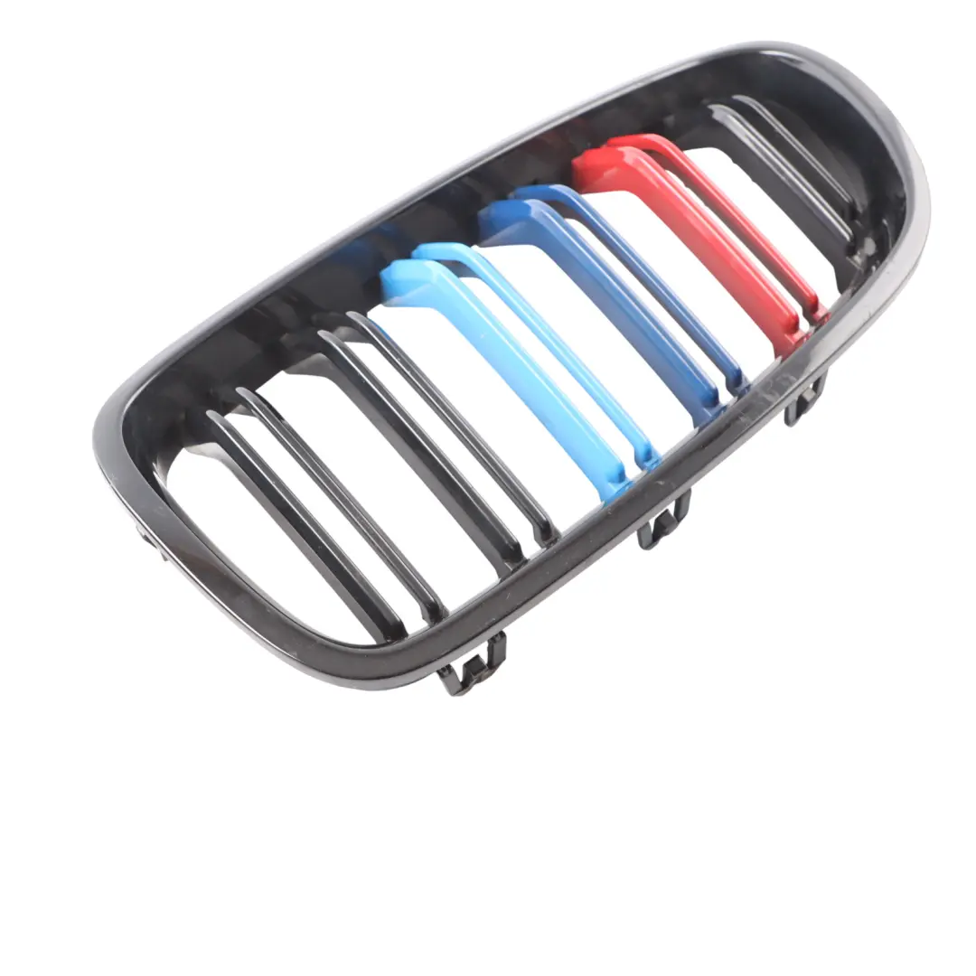 Frontstoßstange Kühlergrill Rahmen Links Rechts Schwarz Set für BMW F10 LCI mit Teilenummer 7412324 BMW F10 LCI Frontstoßstange Kühlergrill Rahmen Links Rechts Schwarz Set - SKU 7412324-7412323 - Teilenummer 7412324