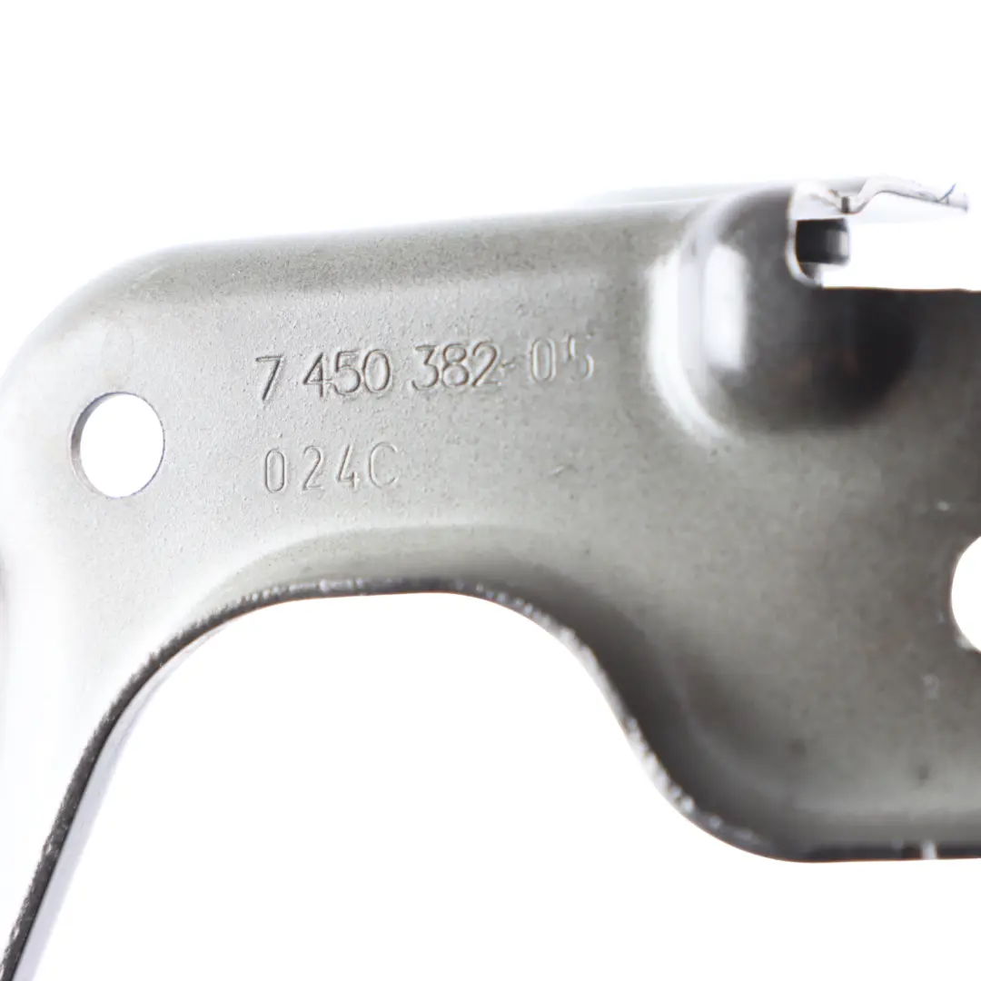 Fender Side Panel Bracket Mount Front Right O/S Black Sapphire - 475 to BMW F44 with Part number 7450382 BMW F44 Fender Side Panel Bracket Mount Front Right O/S Black Sapphire - 475 - SKU 7450382-BS - Part number 7450382