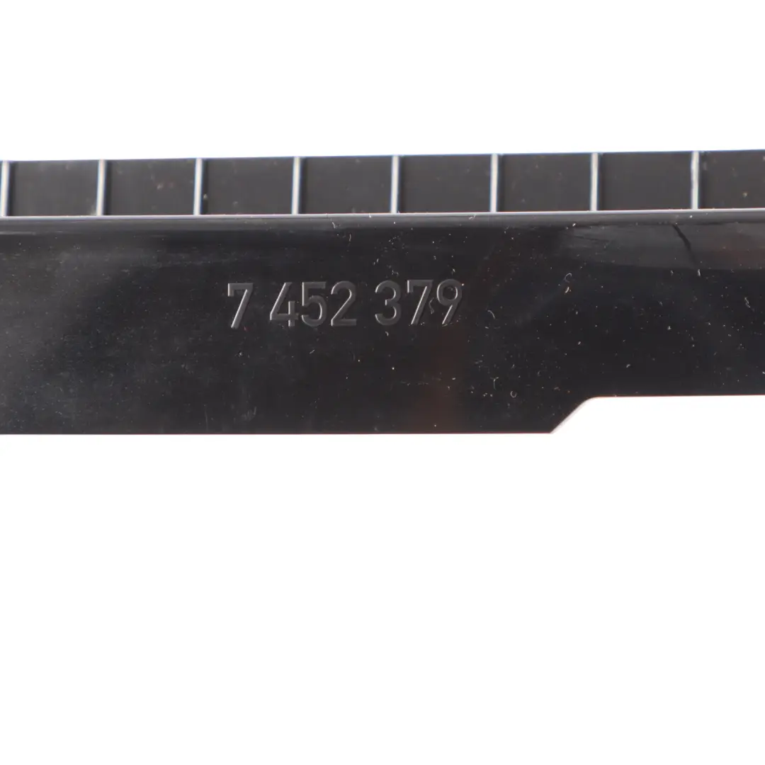 Coperchio Portiera Posteriore Copertura Montante B Sinistra per BMW F40 con numero di parte 7452379 BMW F40 Coperchio Portiera Posteriore Copertura Montante B Sinistra - SKU 7452379 - Numero di parte 7452379