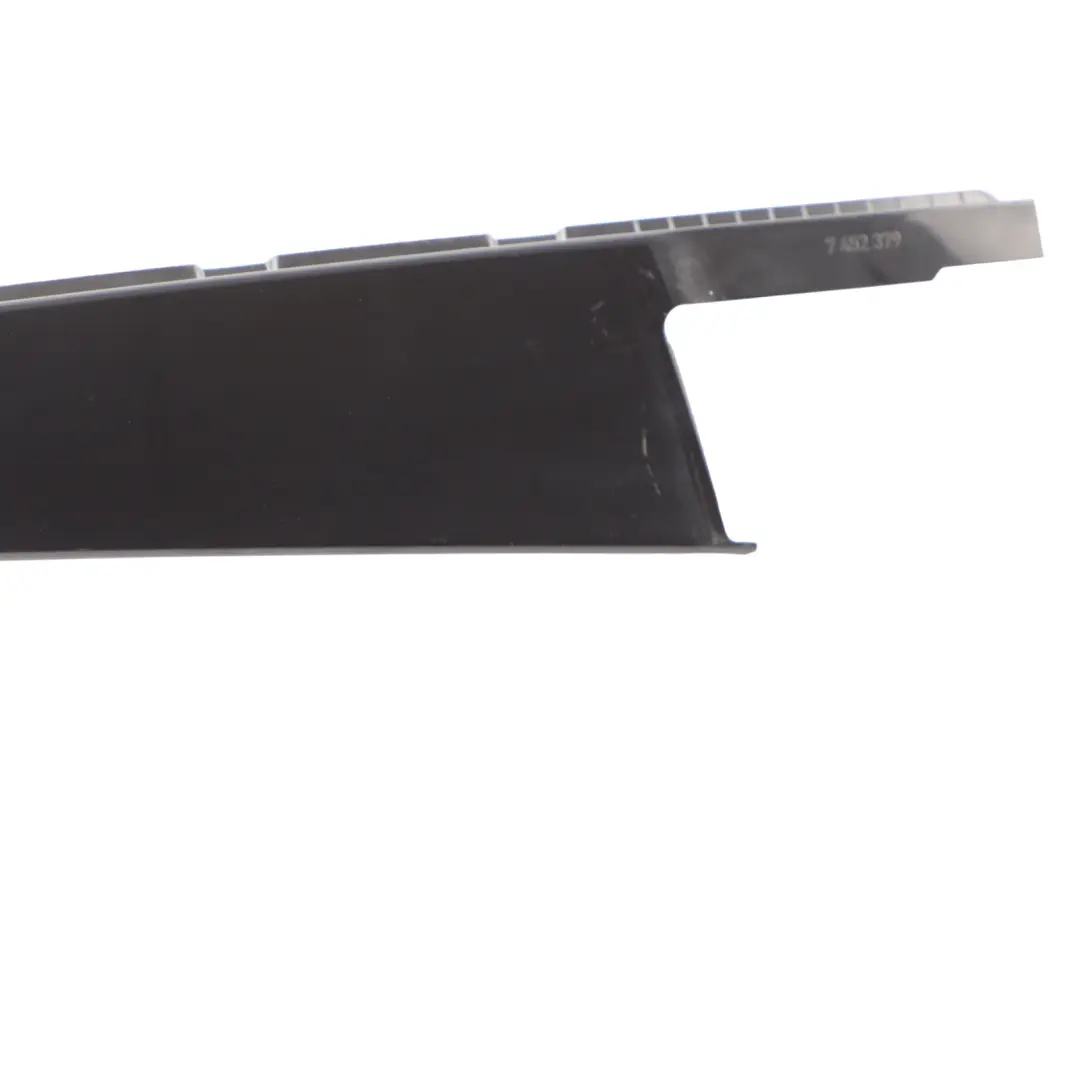 Coperchio Portiera Posteriore Copertura Montante B Sinistra per BMW F40 con numero di parte 7452379 BMW F40 Coperchio Portiera Posteriore Copertura Montante B Sinistra - SKU 7452379 - Numero di parte 7452379