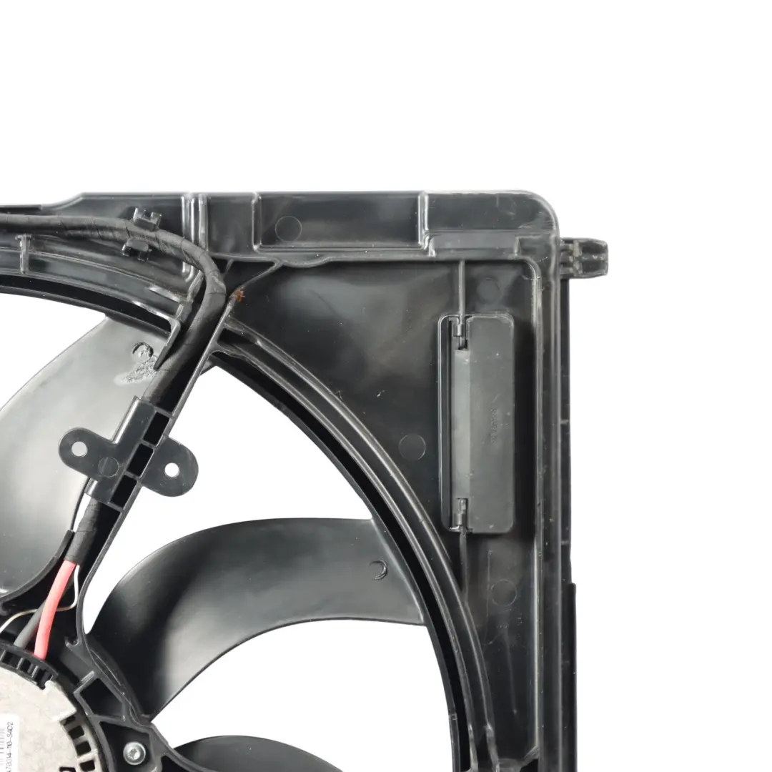 Radiator Fan BMW X5 F15 X6 F16 Engine Cooling Unit Shroud 850W to with Part number 7634472 Radiator Fan BMW X5 F15 X6 F16 Engine Cooling Unit Shroud 850W - SKU 7634472 - Part number 7634472