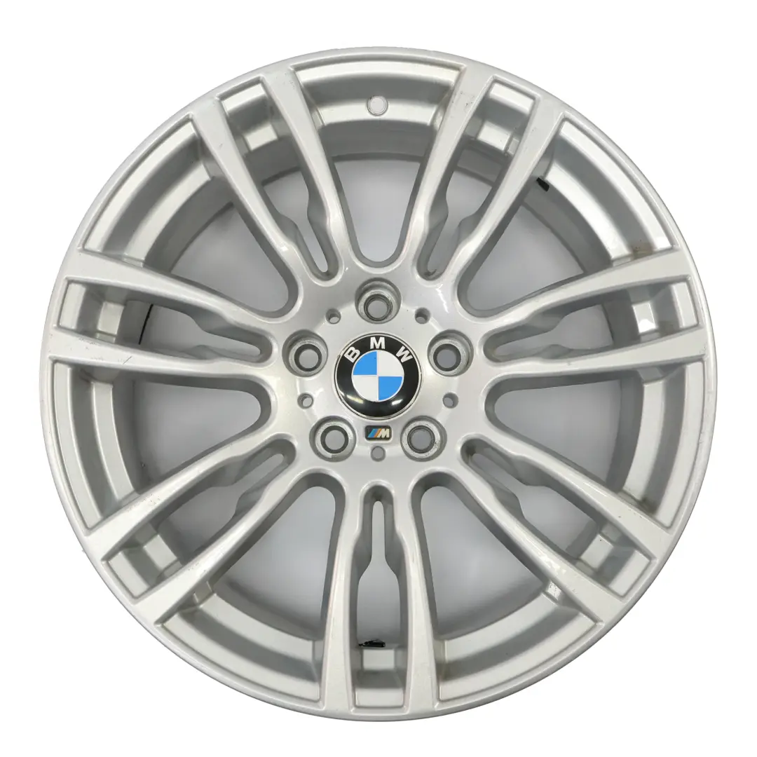 Argento Cerchio posteriore lega 19" 8,5J ET:47 M Star 403 per BMW F30 F31 con numero di parte 7845883 BMW F30 F31 Argento Cerchio posteriore lega 19" 8,5J ET:47 M Star 403 - SKU 7845883-14 - Numero di parte 7845883