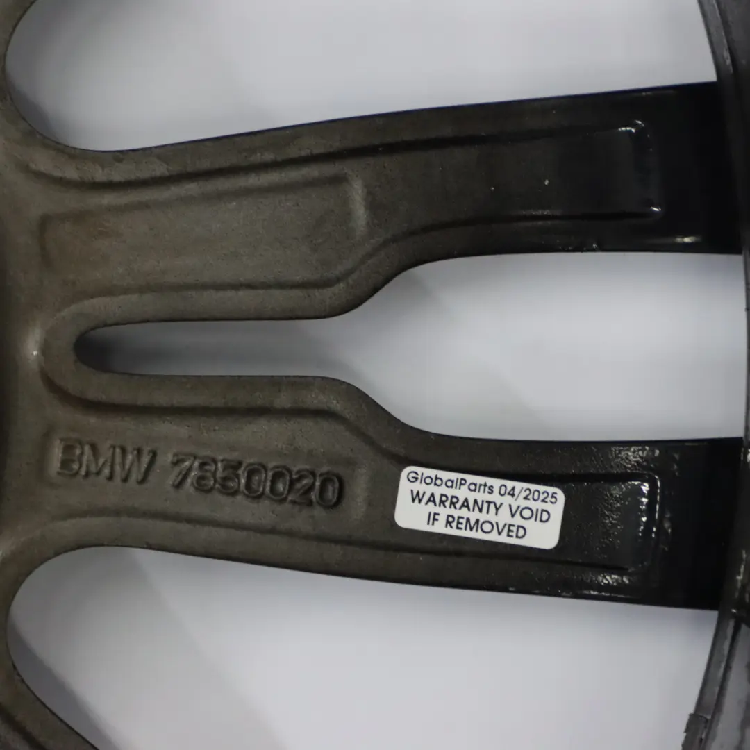 Jantes Alu Noir 19" M Rayons en etoile 403 Et :3 6 8J pour BMW F30 F31 F32 F33 à propos du numéro de pièce 7850020 BMW F30 F31 F32 F33 Jantes Alu Noir 19" M Rayons en etoile 403 Et :3 6 8J - SKU 7850020-1 - Numéro de pièce 7850020