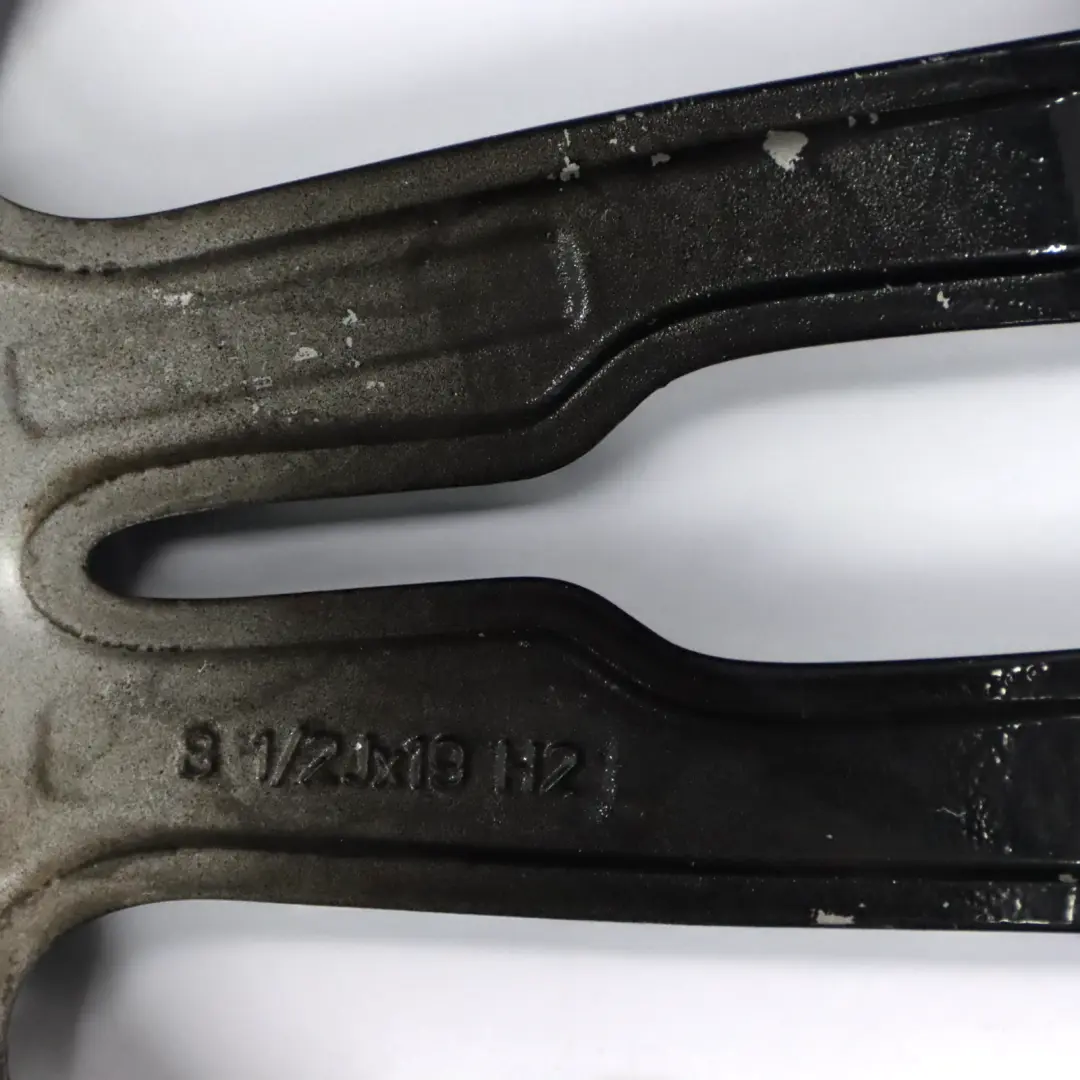 Czarna Felga Aluminiowa 19" M Styling 403 ET:47 8,5J do BMW F30 F31 F32 F33 o numerze 7850021 BMW F30 F31 F32 F33 Czarna Felga Aluminiowa 19" M Styling 403 ET:47 8,5J - SKU 7850021-1 - Numer Części 7850021