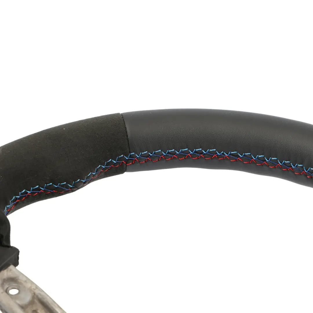 Volant BMW F20 F21 F30 F31 F32 M Sport NEUF En Cuir Noir / Alcantara pour à propos du numéro de pièce 7850403 Volant BMW F20 F21 F30 F31 F32 M Sport NEUF En Cuir Noir / Alcantara - SKU 7850403-11 - Numéro de pièce 7850403