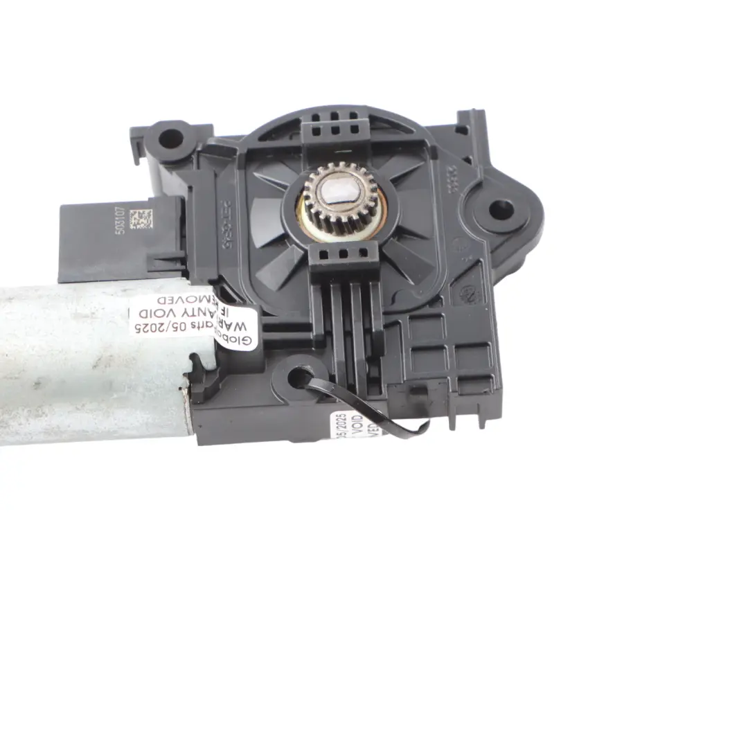 Sunroof Motor BMW X2 F39 F40 Drive Panorama Sliding Engine to with Part number 7933140 Sunroof Motor BMW X2 F39 F40 Drive Panorama Sliding Engine - SKU 7933140 - Part number 7933140