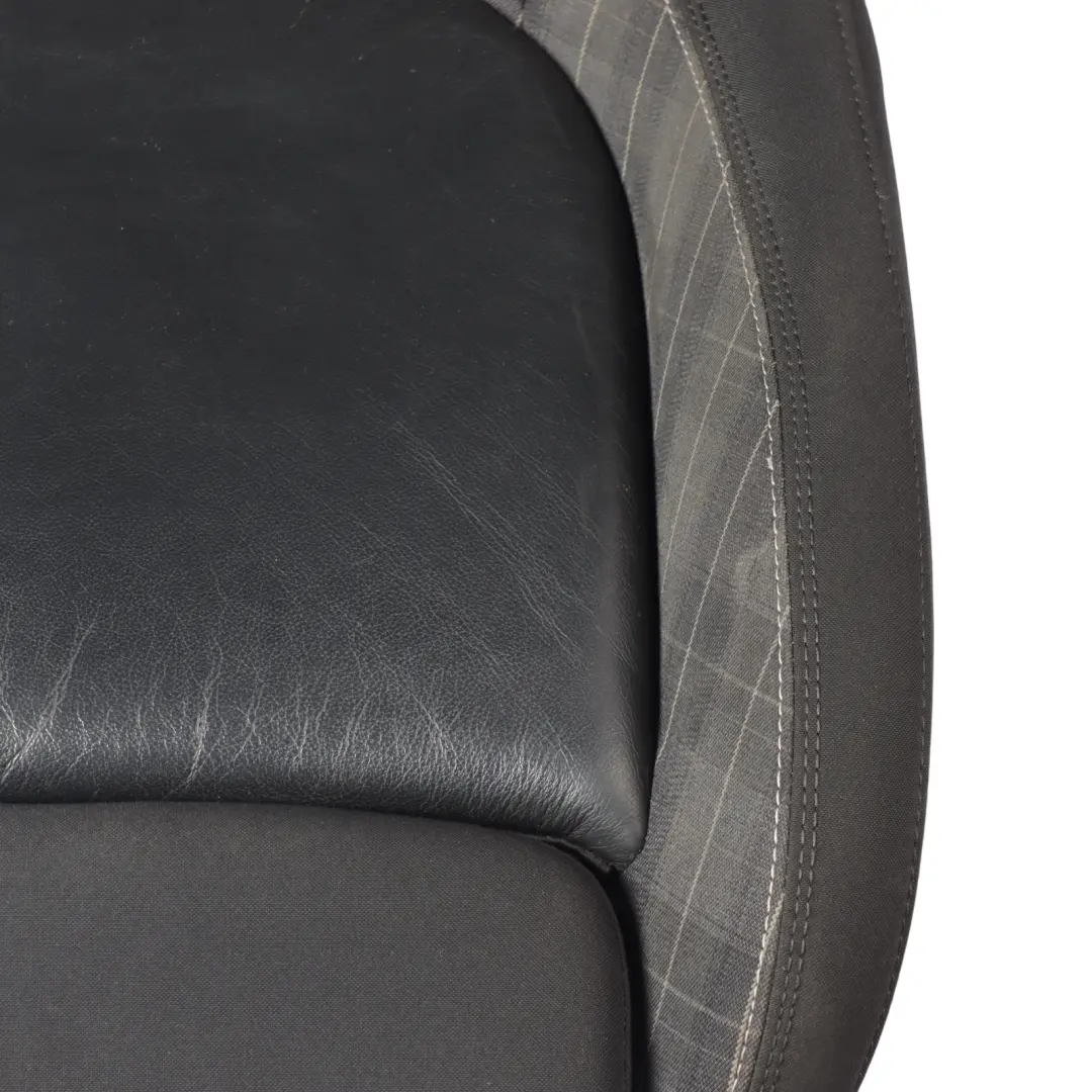 Fotel Sport Pół Skóra Prawy Przód Czarny do Mini F56 o numerze 7939982 Mini F56 Fotel Sport Pół Skóra Prawy Przód Czarny - SKU 7939982-1 - Numer Części 7939982
