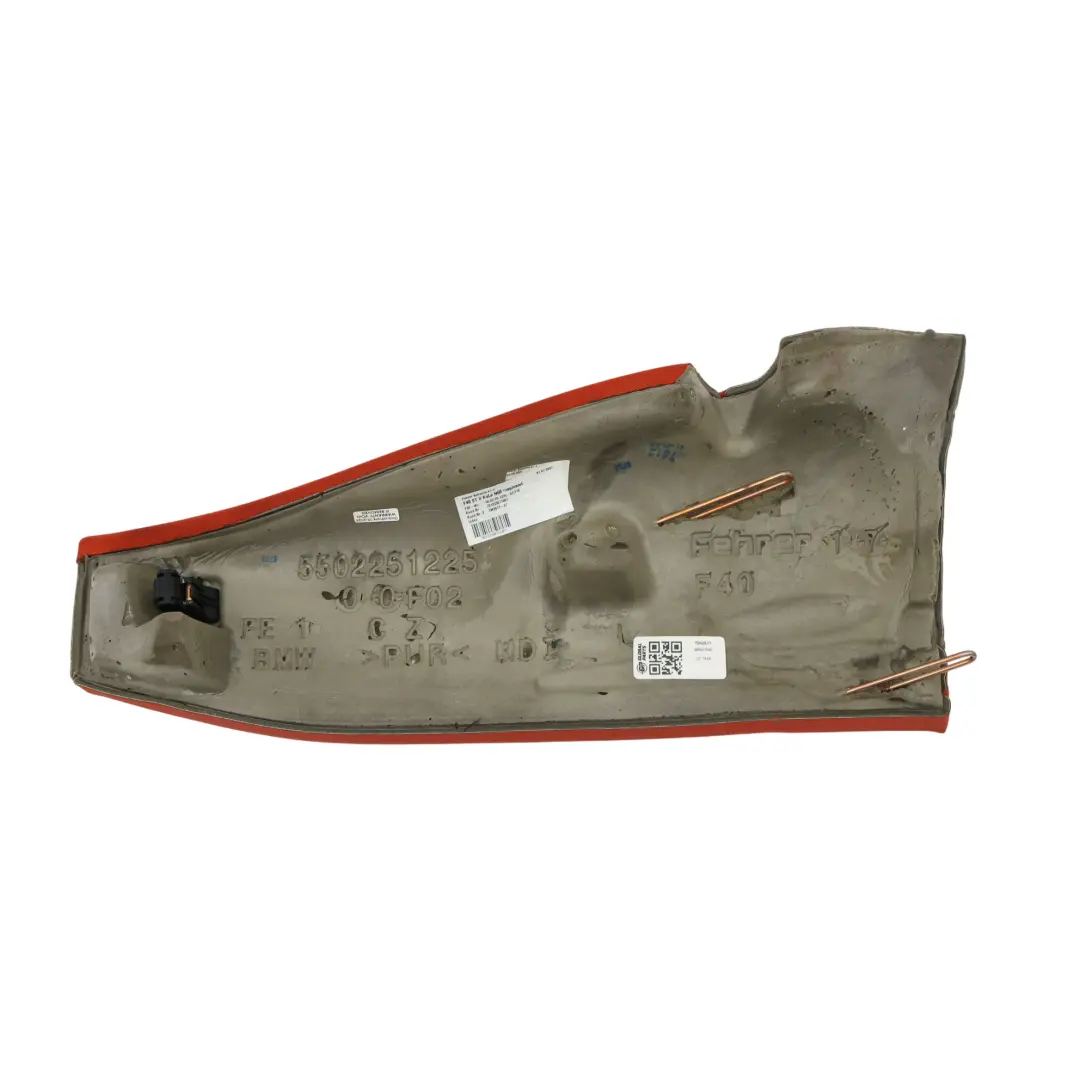 Banco Trasero Sofá Lado Acabado Cubierta Panel Izquierdo para BMW F40 con número de pieza 7942611 BMW F40 Banco Trasero Sofá Lado Acabado Cubierta Panel Izquierdo - SKU 7942611 - Número de pieza 7942611
