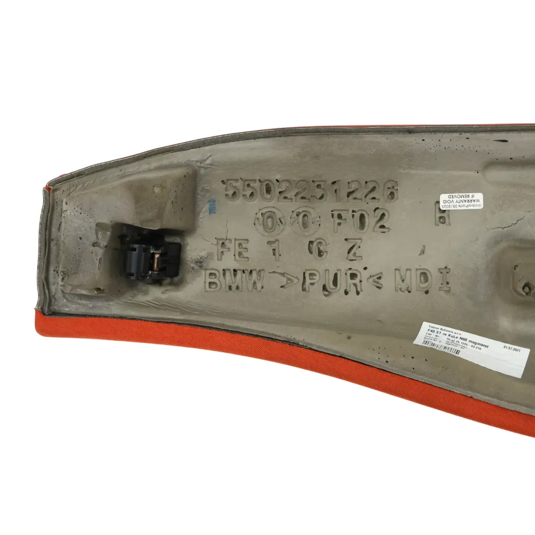 Banco Trasero Sofá Lado Acabado Cubierta Panel Derecho para BMW F40 con número de pieza 7942612 BMW F40 Banco Trasero Sofá Lado Acabado Cubierta Panel Derecho - SKU 7942612 - Número de pieza 7942612