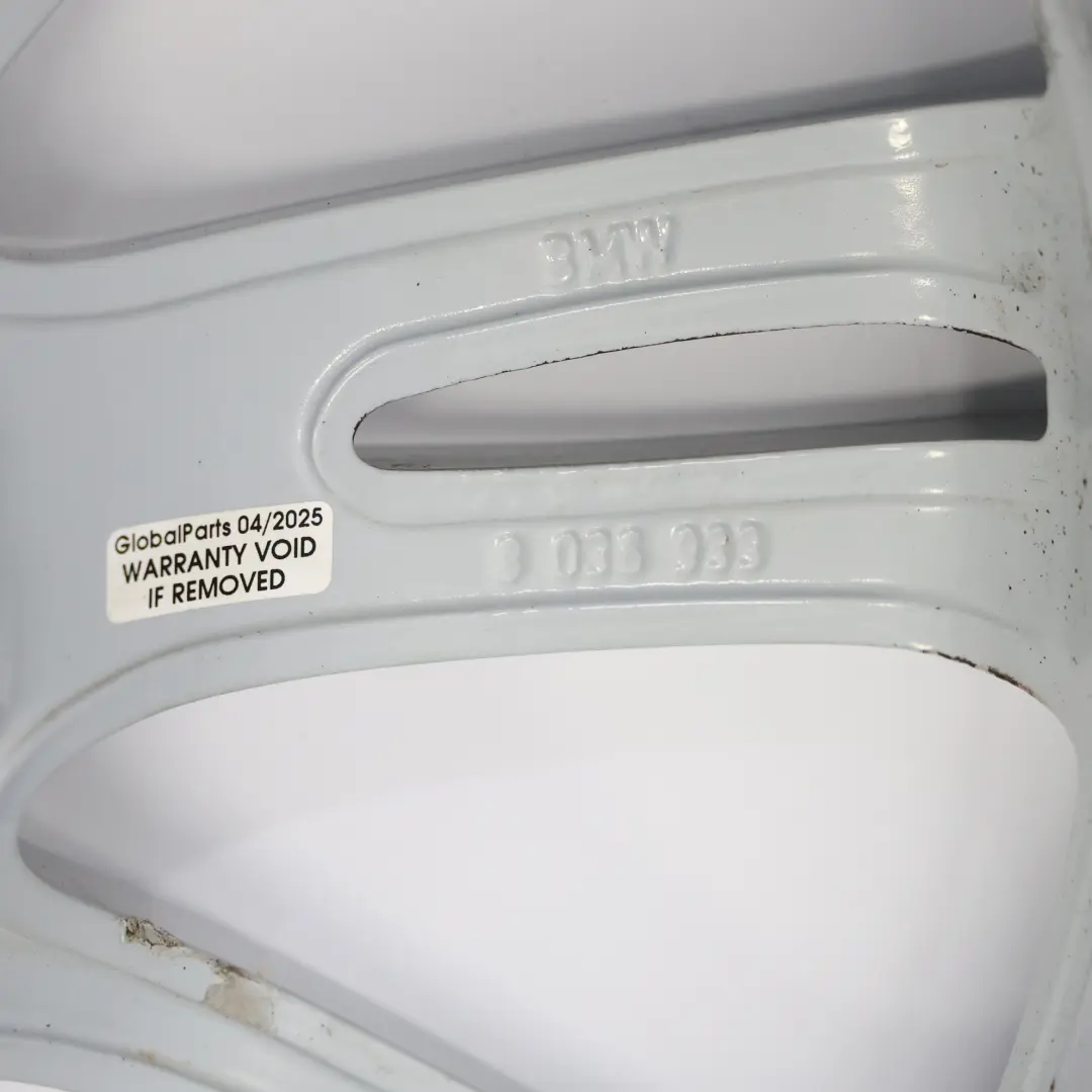 Vorne Alu Felge Alufelge 18" ET:34 8J M Sternspeiche 193 für BMW E90 E91 E92 E93 mit Teilenummer 8036933 BMW E90 E91 E92 E93 Vorne Alu Felge Alufelge 18" ET:34 8J M Sternspeiche 193 - SKU 8036933-3 - Teilenummer 8036933