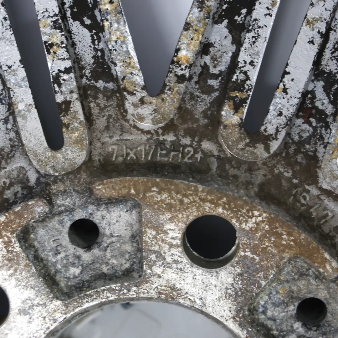 BMW E81 E82 E87 E88 Silber Alu Felge Alufelge 17" 7J ET:47 M Doppelspeiche 207 - SKU 8036937-6 - Teilenummer 8036937