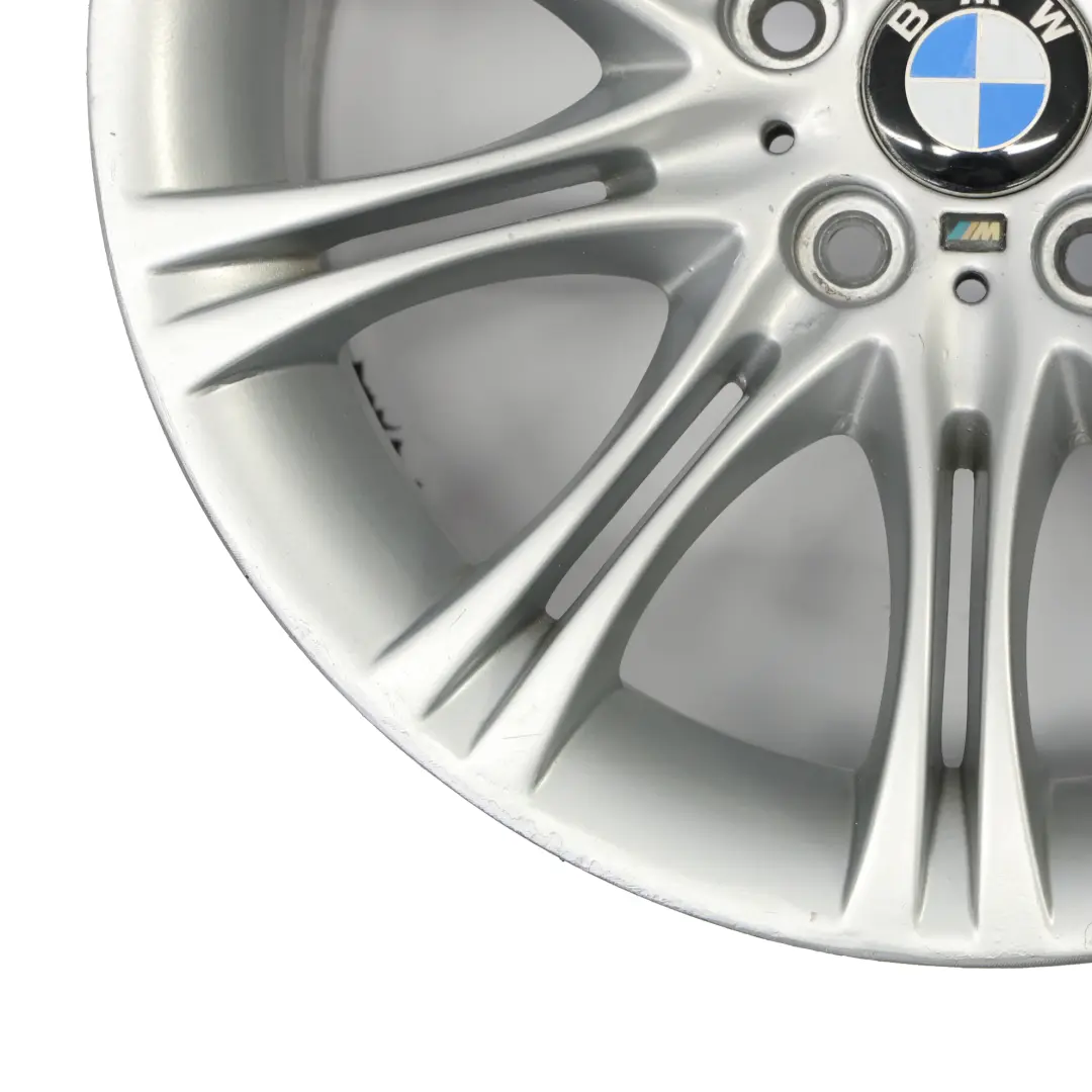 Cerchi in lega argento 18" ET:20 8J M Doppie razze 135 per BMW E60 E61 con numero di parte 8036947 BMW E60 E61 Cerchi in lega argento 18" ET:20 8J M Doppie razze 135 - SKU 8036947-10 - Numero di parte 8036947