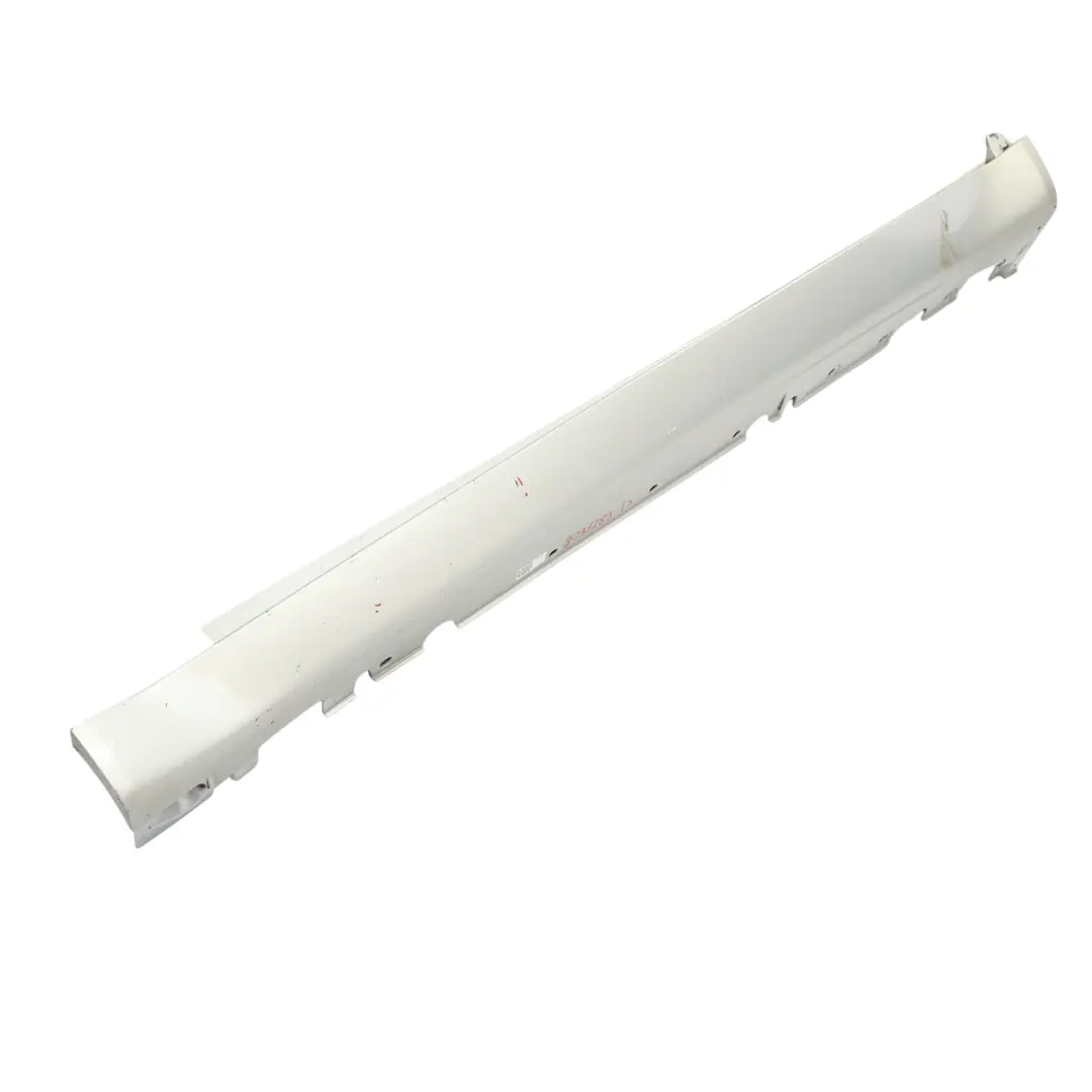 Listello Sottoporta Laterale Sinistro Titansilber - 354 per BMW X5 E70 M Sport con numero di parte 8037289 BMW X5 E70 M Sport Listello Sottoporta Laterale Sinistro Titansilber - 354 - SKU 8037289-TS - Numero di parte 8037289