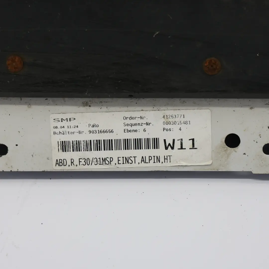 Próg Prawy Listwa Progowa M-Pakiet Alpinweiss 3 Biały - 300 do BMW F30 F31 o numerze 8056580 BMW F30 F31 Próg Prawy Listwa Progowa M-Pakiet Alpinweiss 3 Biały - 300 - SKU 8056580-AW - Numer Części 8056580