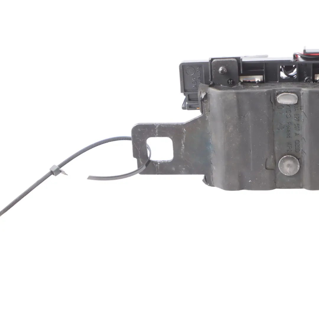 Audi Q7 4M Staffa Piastra Battuta Portellone Posteriore Bagagliaio - SKU 80A827507A - Numero di parte 80A827507A