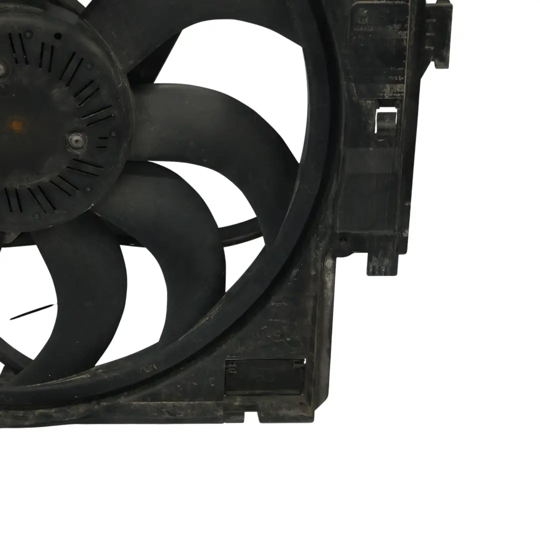 Cooling Radiator Fan 600W 8641947 to BMW F20 F21 F22 F30 F32 LCI Engine with Part number 8625440 BMW F20 F21 F22 F30 F32 LCI Engine Cooling Radiator Fan 600W 8641947 - SKU 8625440-2 - Part number 8625440