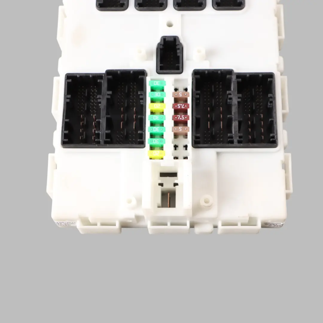 ECU Body Control Module BCM to BMW X5 F15 X6 F16 with Part number 8796104 BMW X5 F15 X6 F16 ECU Body Control Module BCM - SKU 8796104 - Part number 8796104